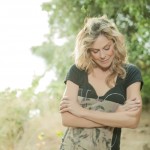 Elisabeth under trees Photo by Bee&Gio